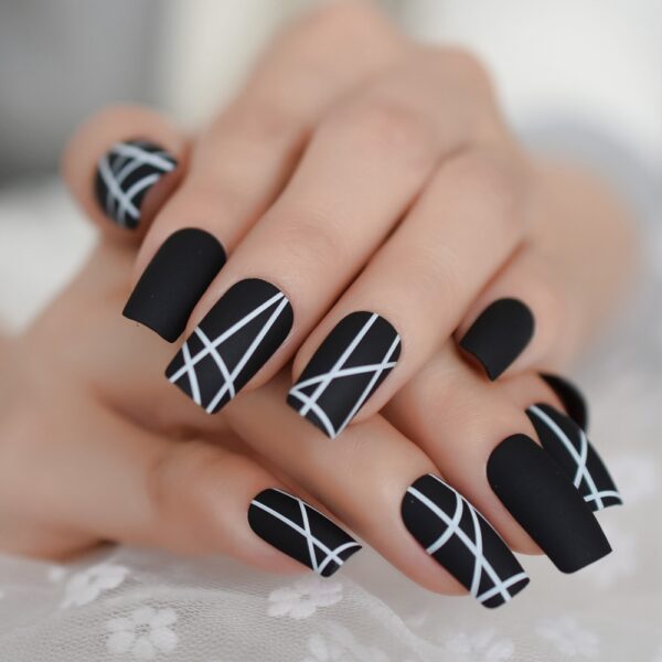 Matt Black Medium Square Fake Nails - Image 5