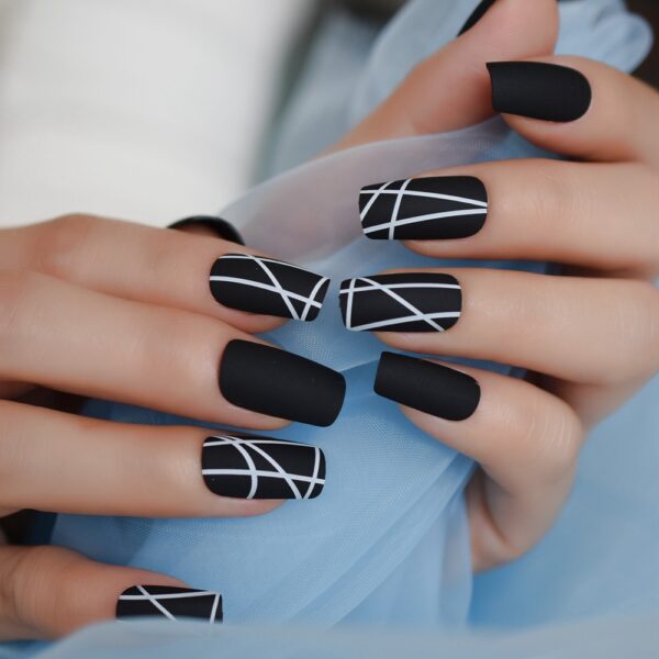 Matt Black Medium Square Fake Nails - Image 2