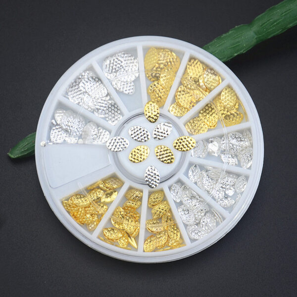 Metal Flower Nail Art Decoration Wheel - Image 3