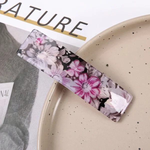 Stylish Acrylic Floral Hair Claw Clip - Image 7