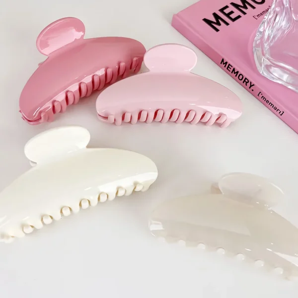Elegant French Temperament Semicircle Hair Claw for Women - Image 3