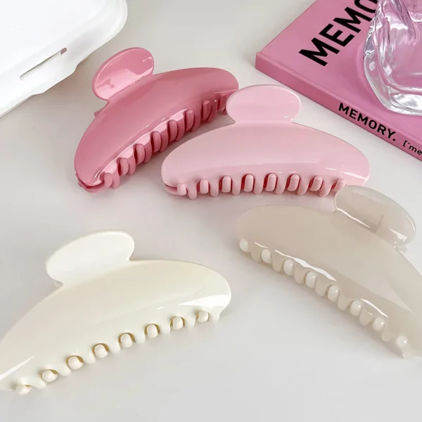 Elegant French Temperament Semicircle Hair Claw for Women - Image 5