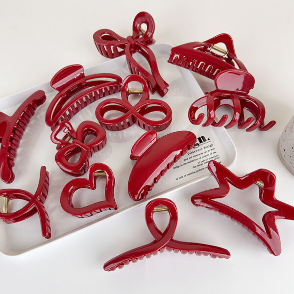Elegant Red Geometry Hair Claw for Women - Image 4