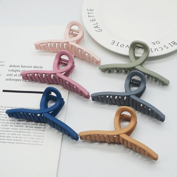 Stylish Frosted Cross Geometry Hairpin for Women - Image 2