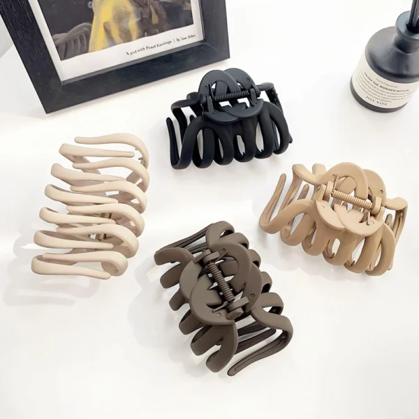 Elegant Wave Hairpin Barrette for Women and Girls - Image 4