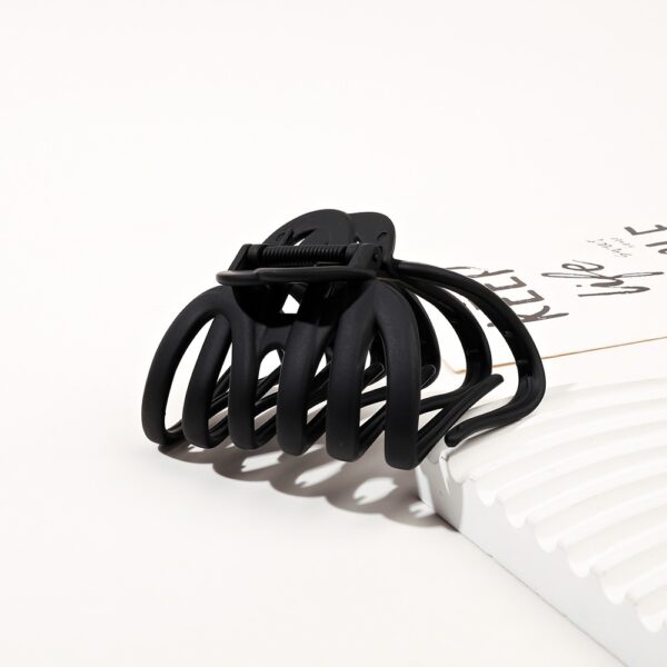 Elegant Wave Hairpin Barrette for Women and Girls - Image 8