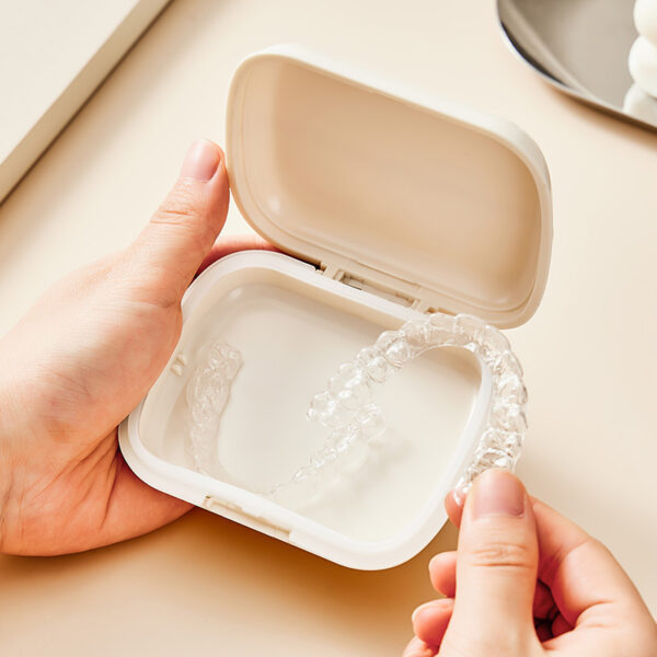 Orthodontic Retainer Bracket Storage Box - Image 5