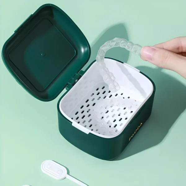 Oral Orthodontic Retainer Cleaning Case - Image 3