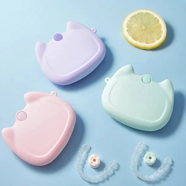 Silicone Retainer and Denture Storage Case - Image 2