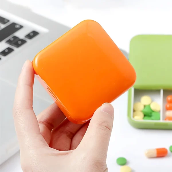 Compact Push-pull Pill Case Organizer - Image 4
