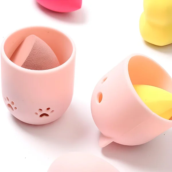 Silicone Cosmetic Blender Sponge Holder - Image 3