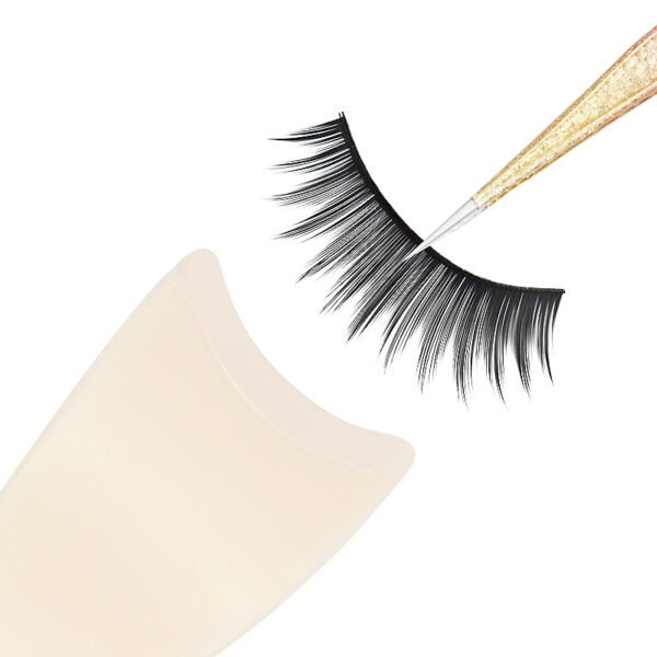 False Eyelash Applicator Tweezers & Eyelash Curler Set - Image 6