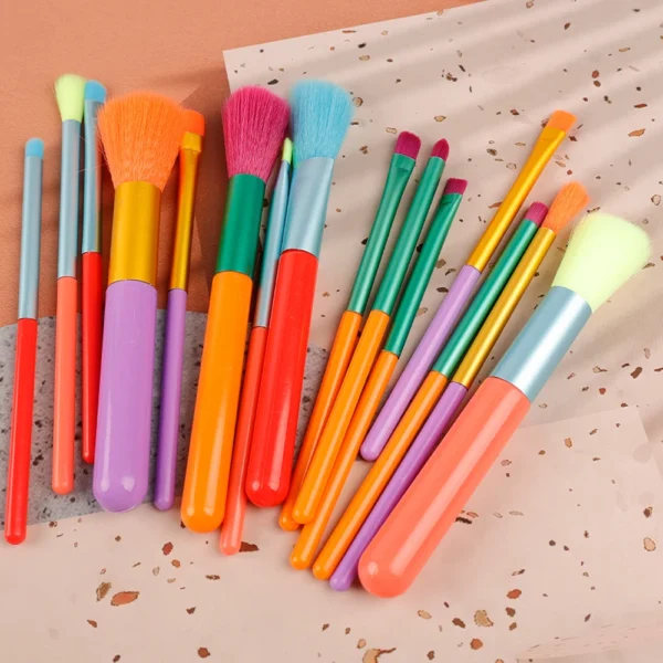 15-Piece Candy Gradient Makeup Brush Set - Image 3