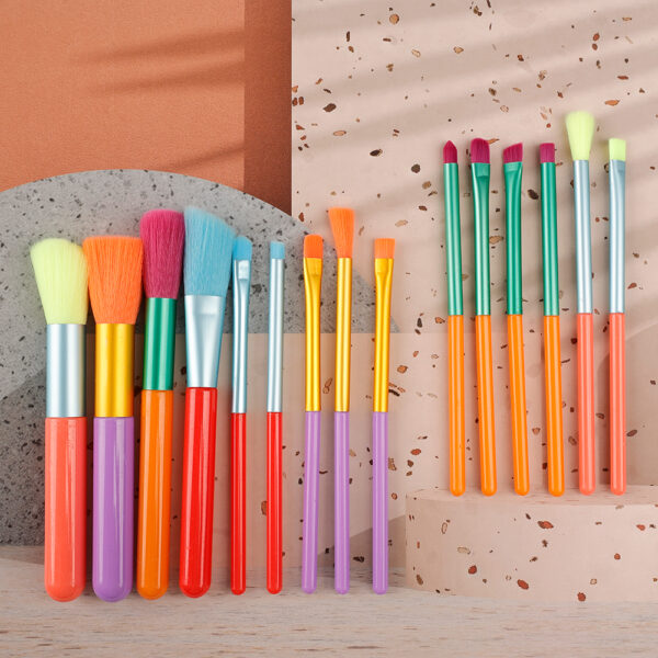 15-Piece Candy Gradient Makeup Brush Set - Image 2