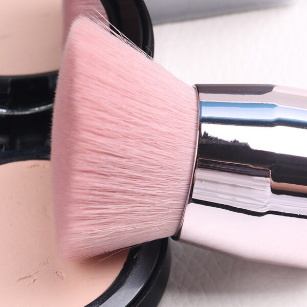 Luxury Rose Gold Pink Makeup Brush - Image 3