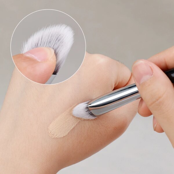 Professional Triangle Cone Makeup Brush - Image 3