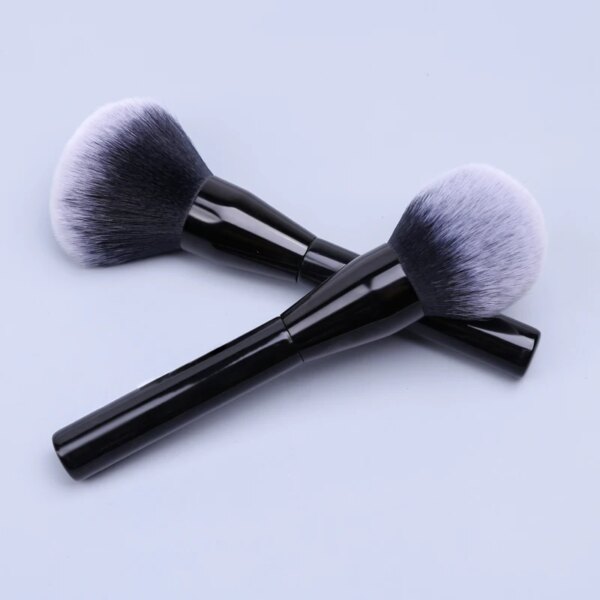 Soft Large Makeup Brush - Image 2