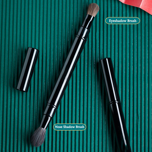 Double-ended Portable Makeup Brush - Image 2