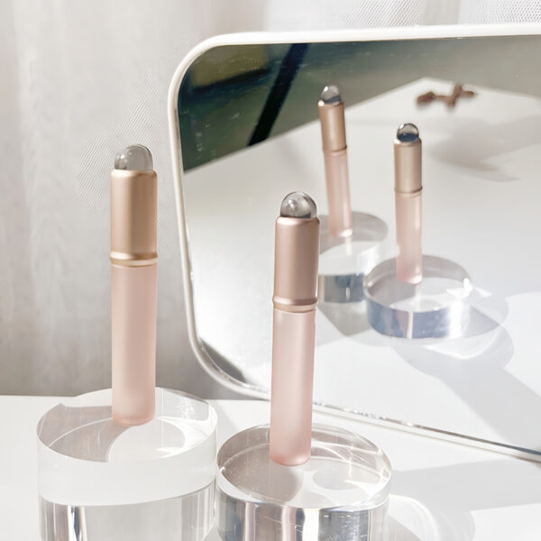 Silicone Round Head Soft Lip Brush - Image 4