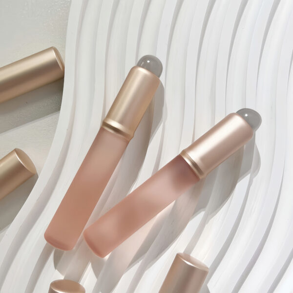 Silicone Round Head Soft Lip Brush - Image 3