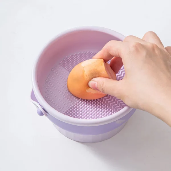 Silicone Makeup Brush Cleaner and Drying Bowl - Image 6