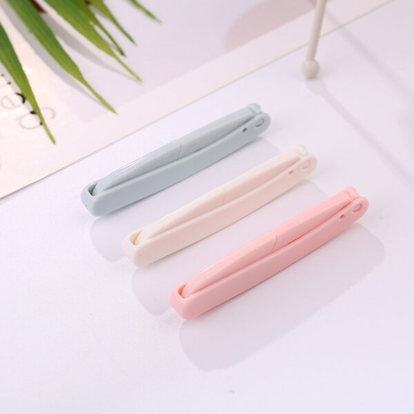 Safe Folding Ladies Face Shaver - Image 5